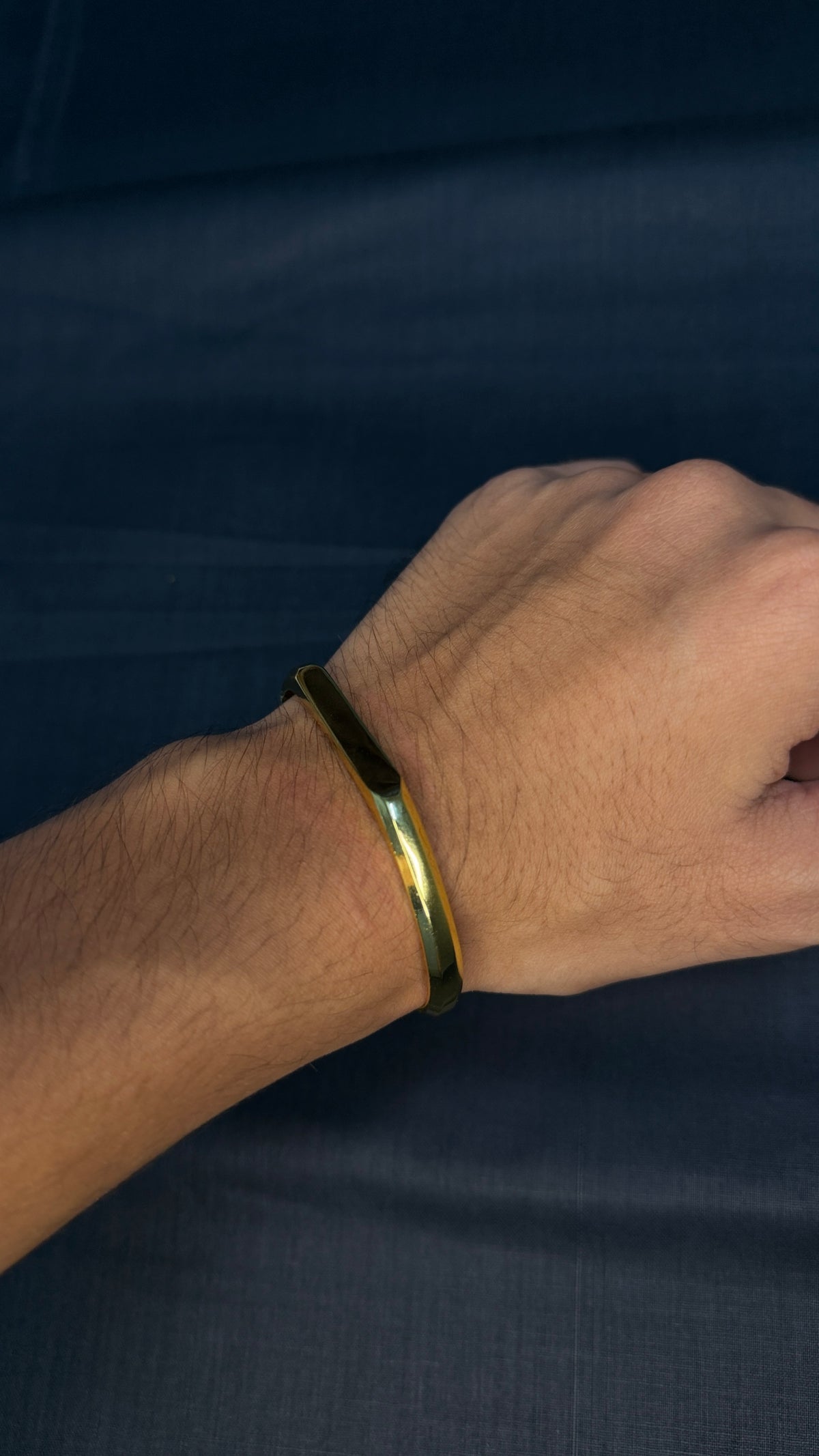 Minimalist Gold-Tone Geometric Bangle Bracelet